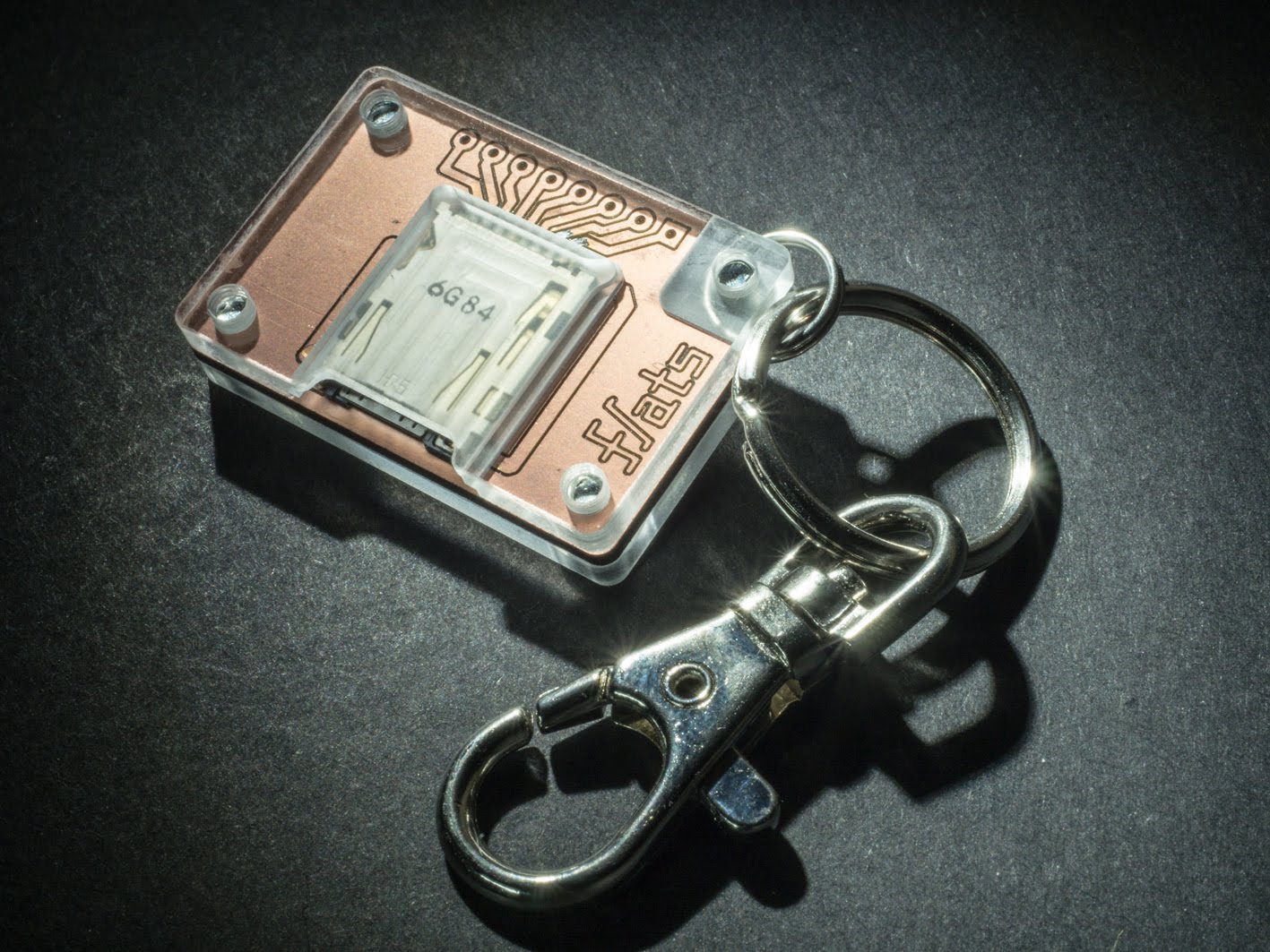 SD カードホルダー付きアクリルミニキーホルダー